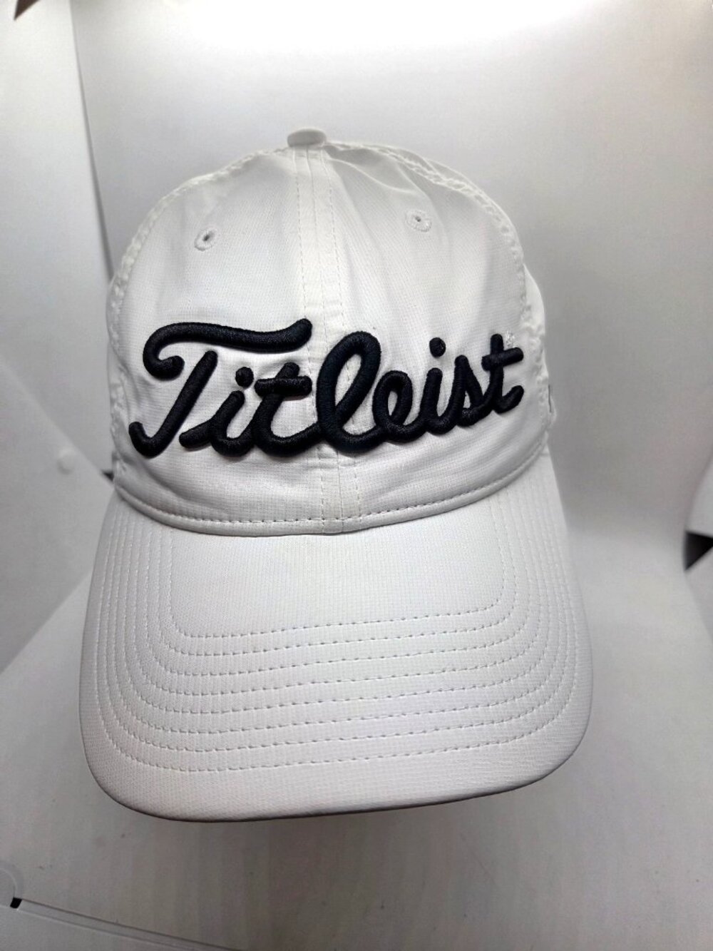 FJ Titleist Tour Perform Golf Cap white Adjust snap back Hat Pro V1 Logo